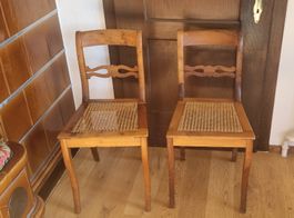 2 Korbstühle frisch renoviert 