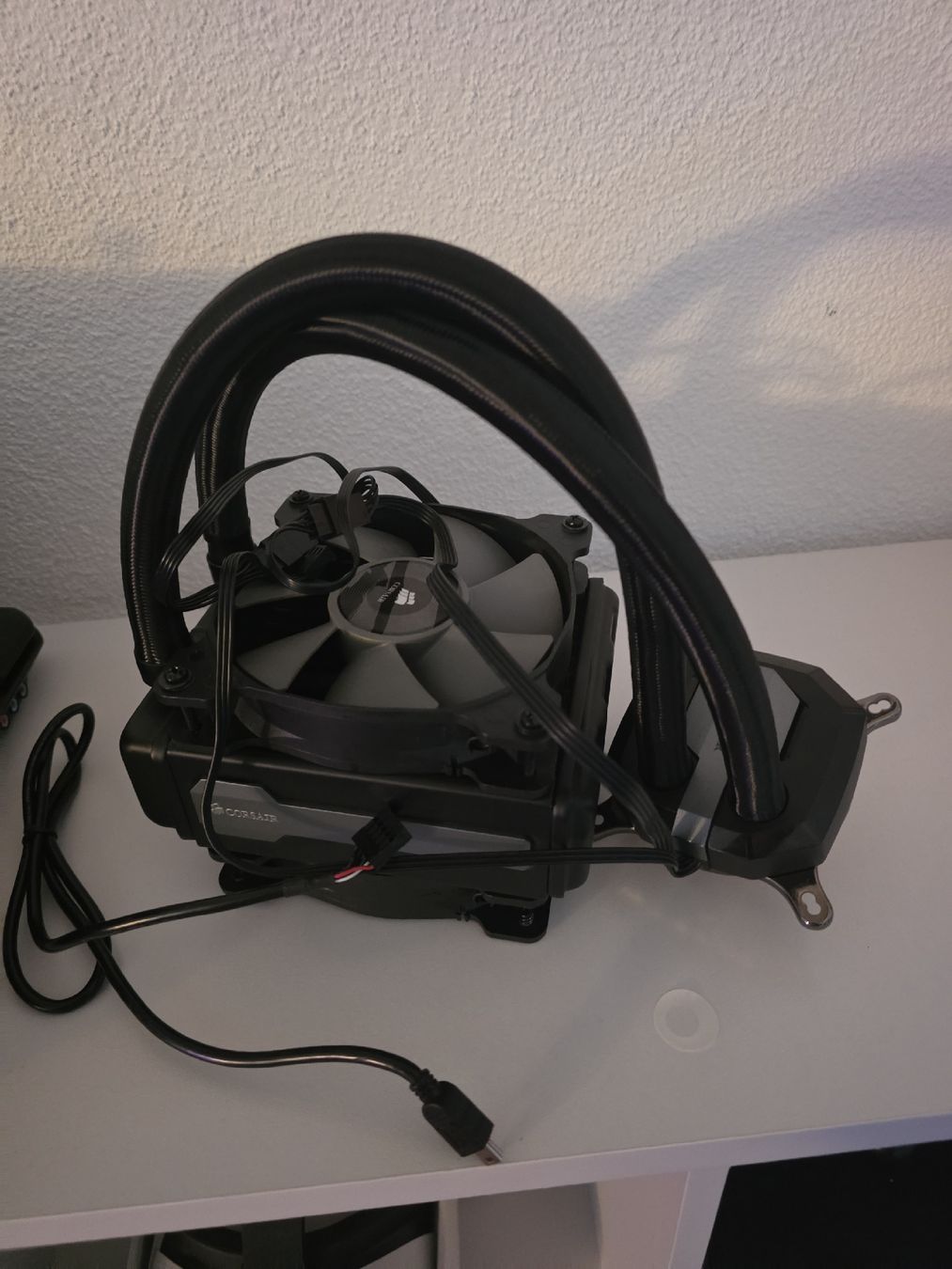 PC: LGA1700 AIO – Usato da Rikon im Tösstal venduto da AkitoyHyuga7