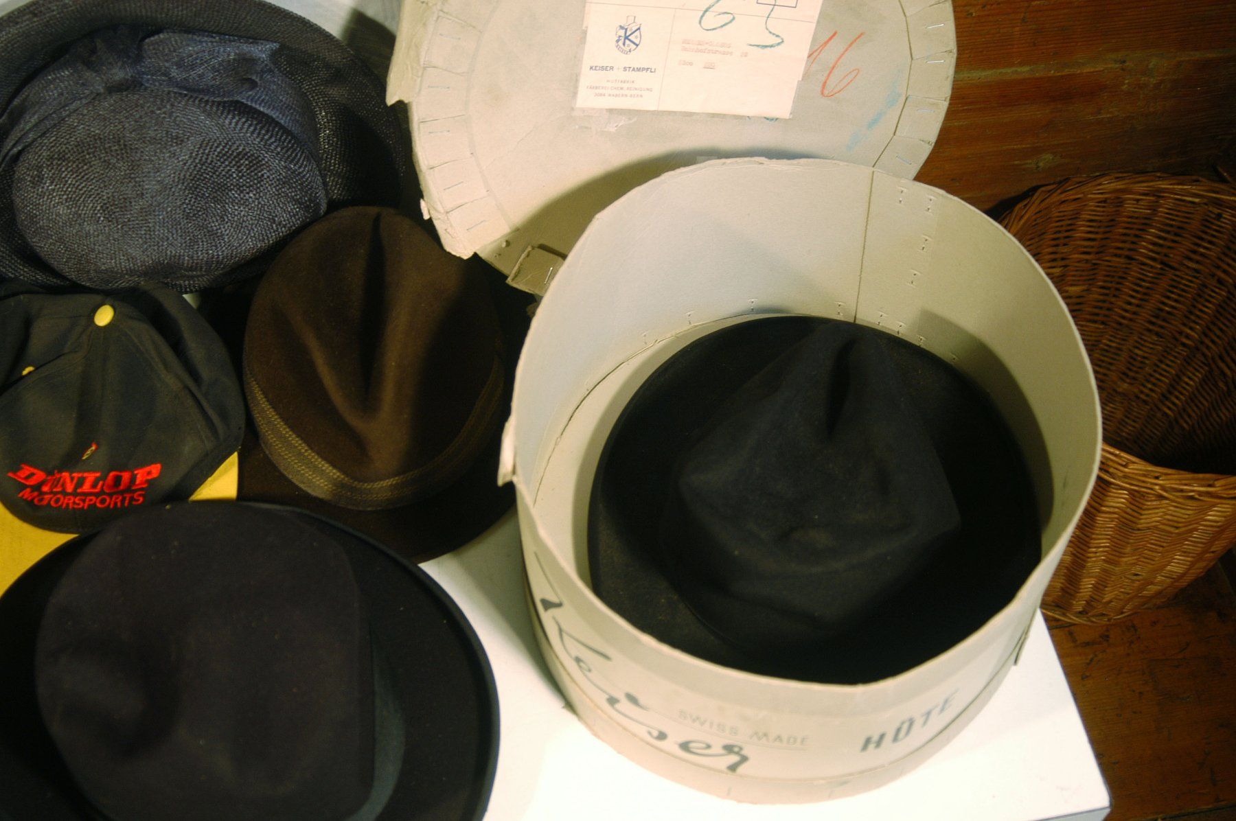 Hüte, Mützen & Caps: Hüte Diverse – Gebraucht aus Herisau von Wisen 4