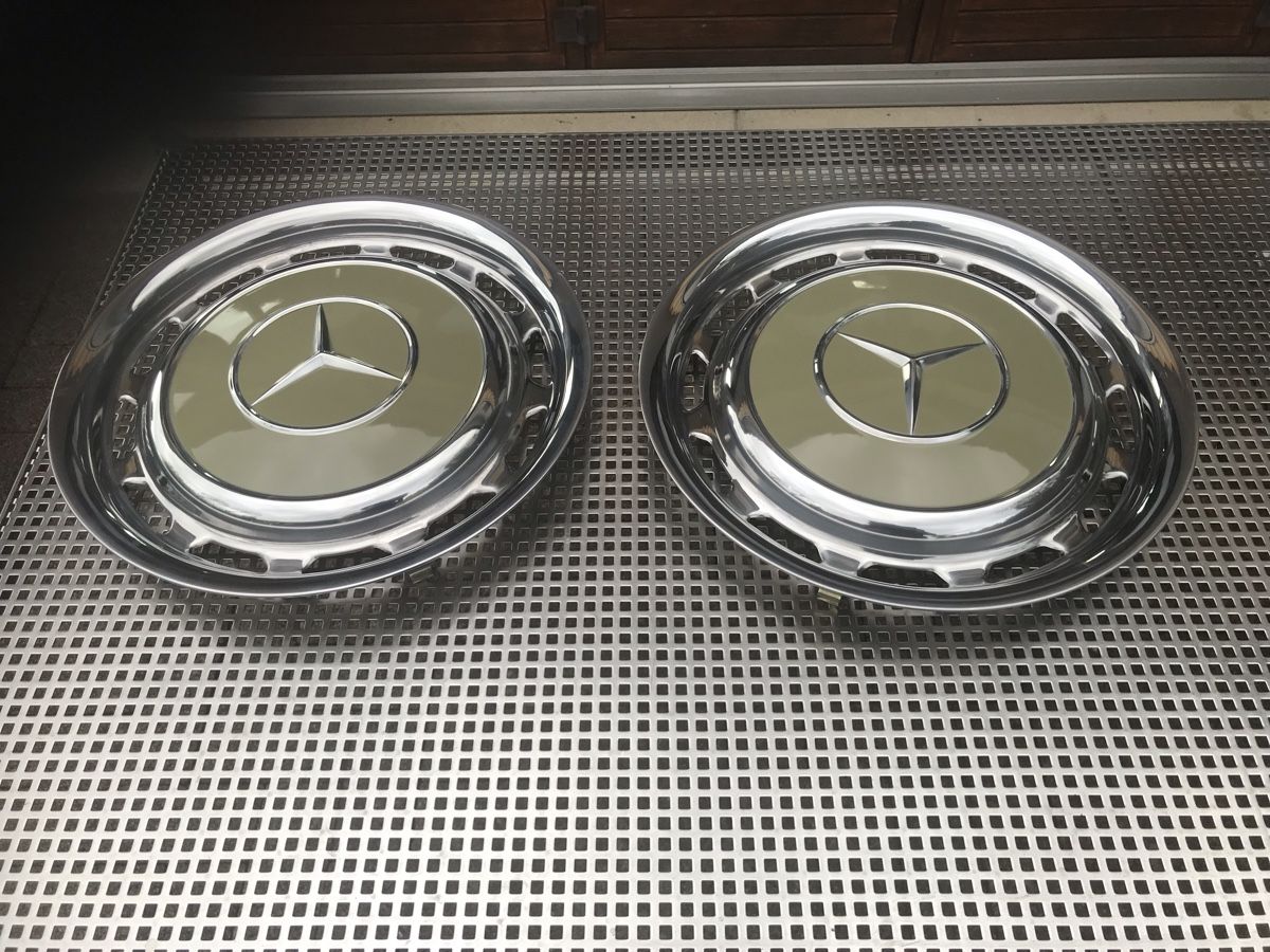 Mercedes-Benz Sonstiges Fahrzeugzubehör: Vintage Mercedes Oldtimer Radkappen – Gebraucht aus Untersiggenthal von  3