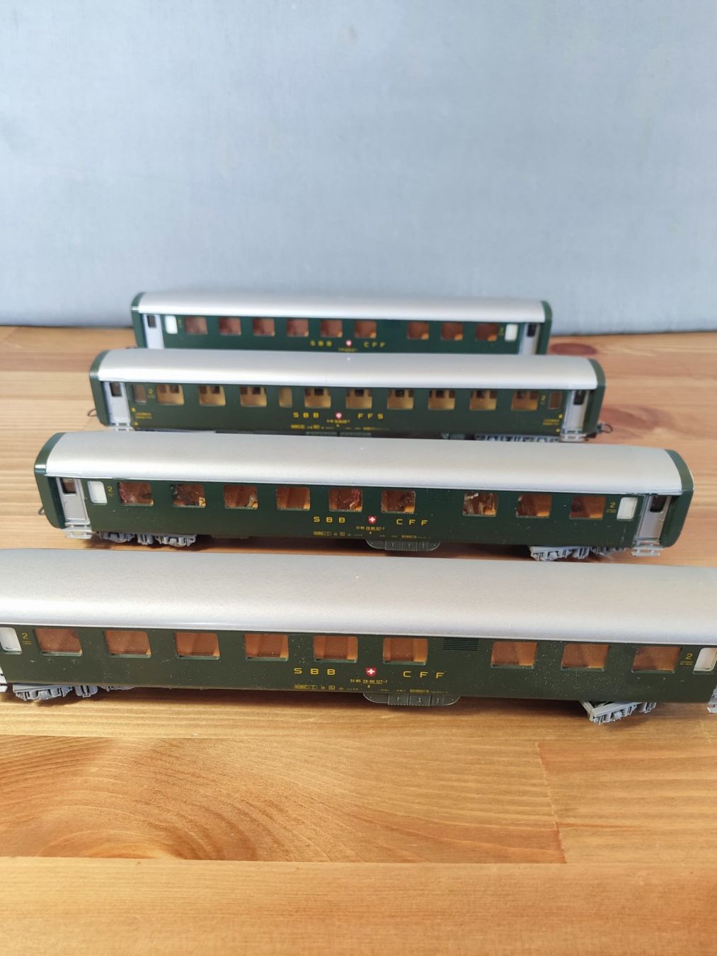 Lima Modelleisenbahnen: Lima SBB x 4 grün – Gebraucht aus Tafers von LitusPS