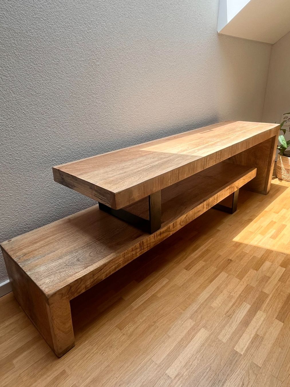 Vidaxl Mobili TV: TV-Lowboard Massivholz Mango – Usato da Winterthur venduto da Pdiddle 4