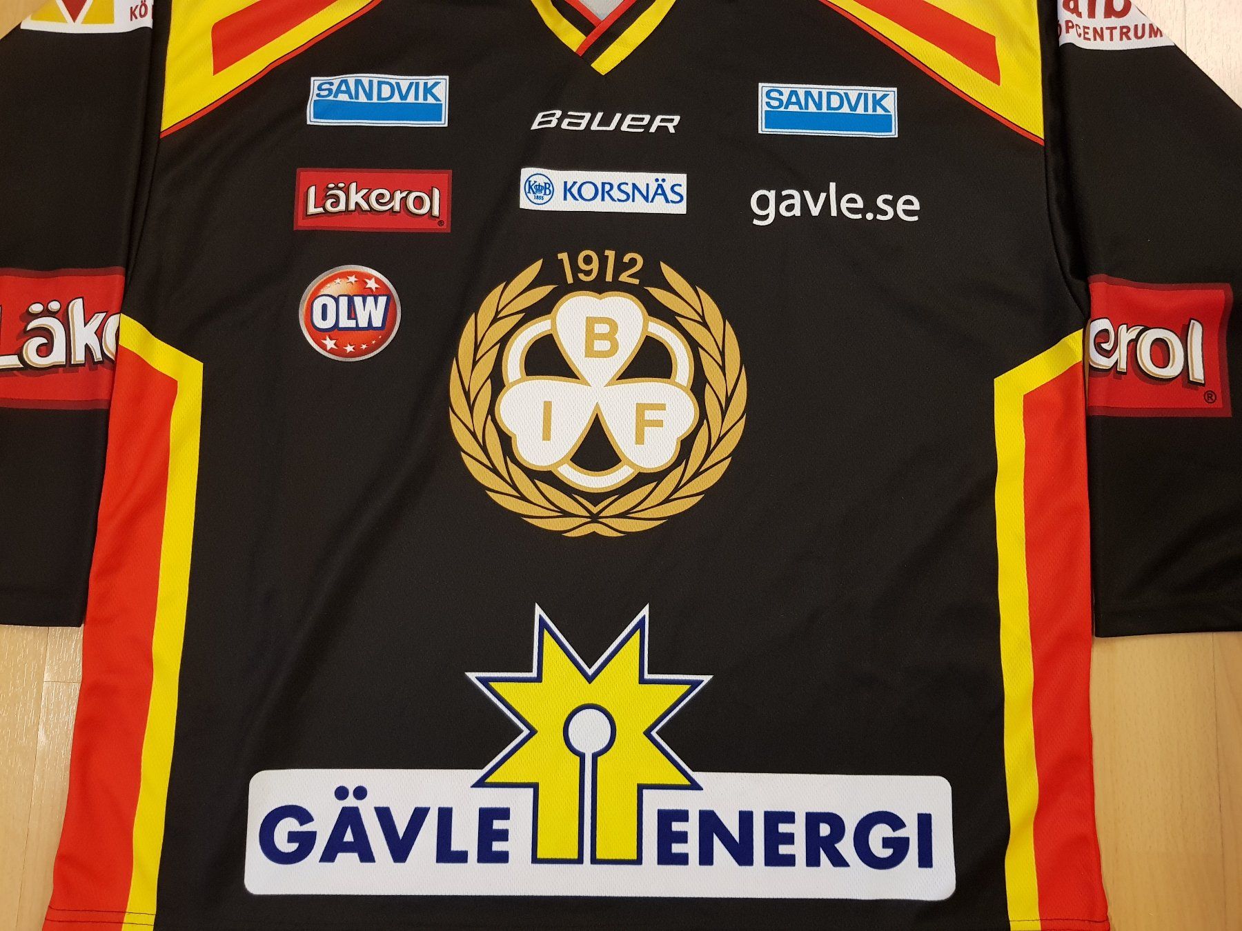 Bauer Leibchen & Hosen: Brynas IF Bauer Trikot, Grosse XL – Gebraucht aus Le Mouret von Pantini 1