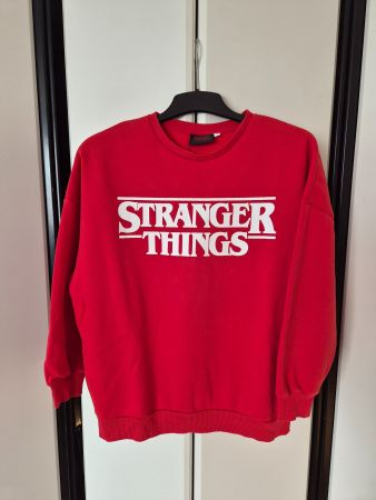 Stranger Things Pullover rot Grösse L
