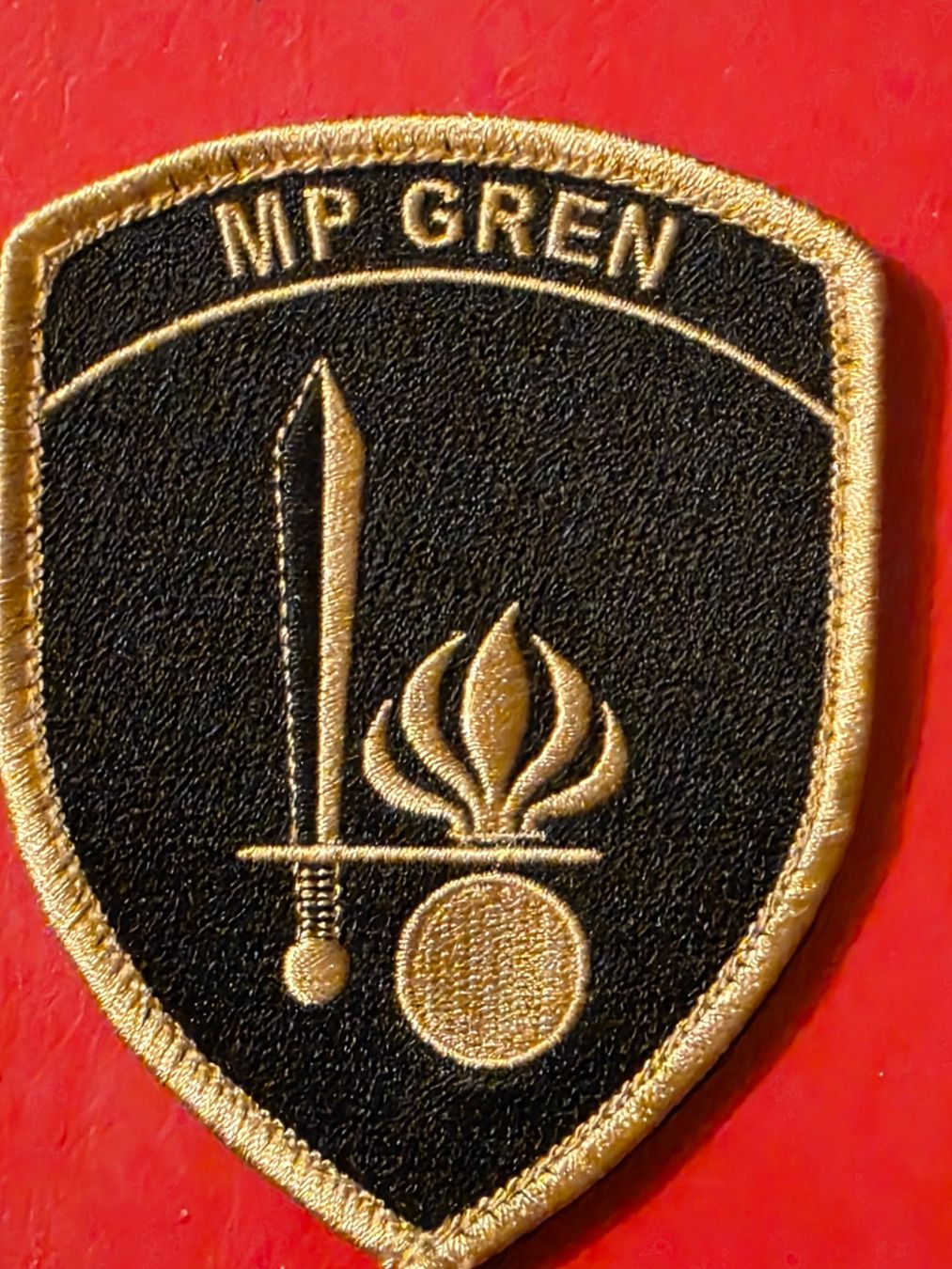 Schweizer Armee Plaketten & Abzeichen: Militar Polizei Abzeichen MP GREN  Klett Badge – Neu (gemäss Beschreibung) aus Nyon von freetoys08