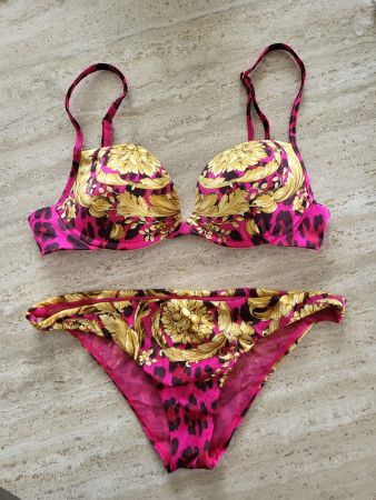 Maillot de Bain Versace, taille 36, neuf, jamais porté.