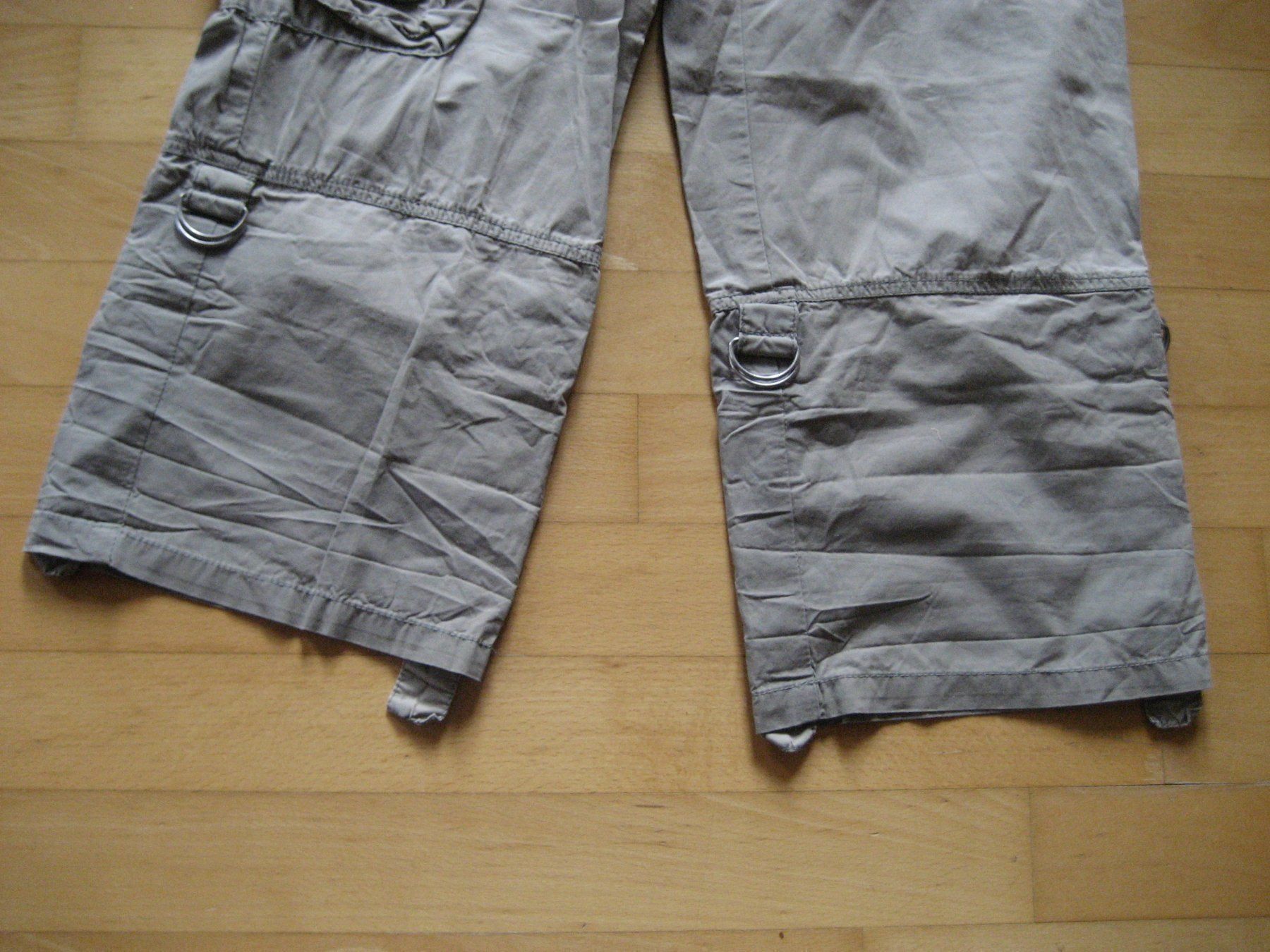 Pantaloni: Bermudas, col. beige – Usato da Unterengstringen venduto da Olifant4 2