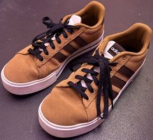 Basket ADIDAS Marron (Taille 41)