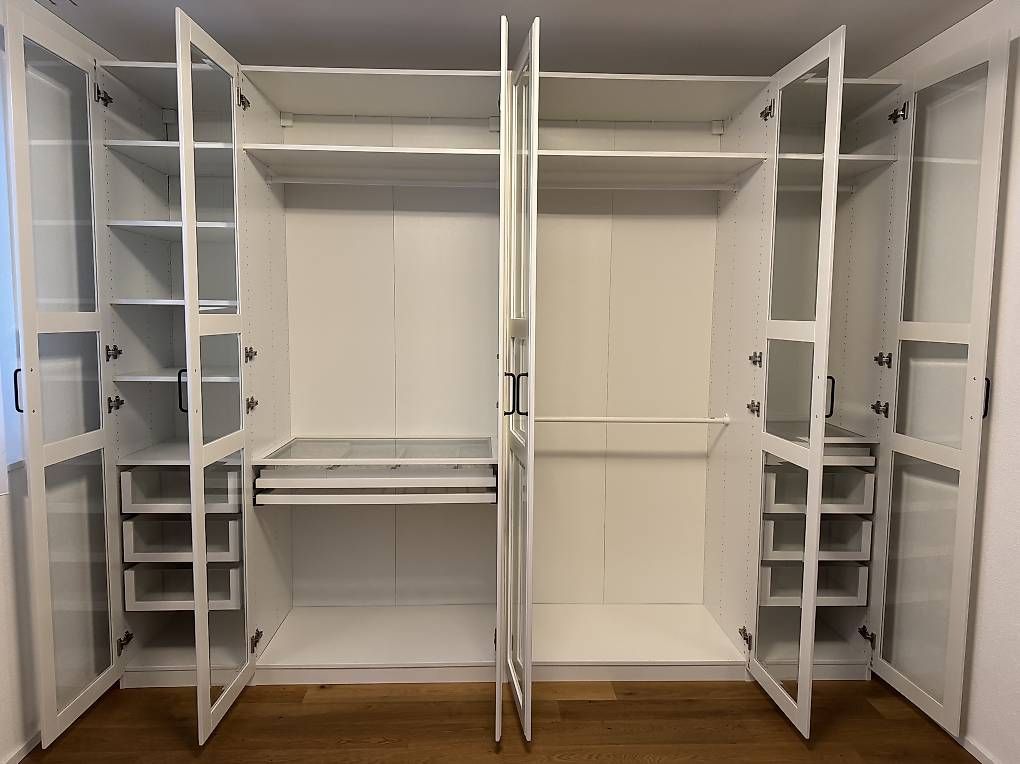 Ikea Armadi: Kleiderschrank – Usato da Oberbüren venduto da dijbdn 1