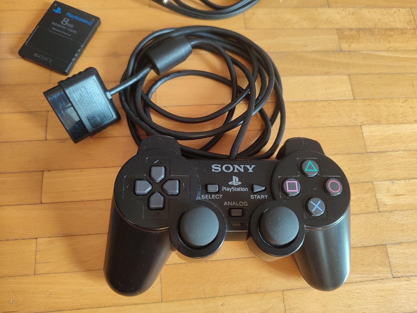 Sony Konsolen: PS2 SCPH-50004 – Gebraucht aus Bougy-Villars von Vogue 2