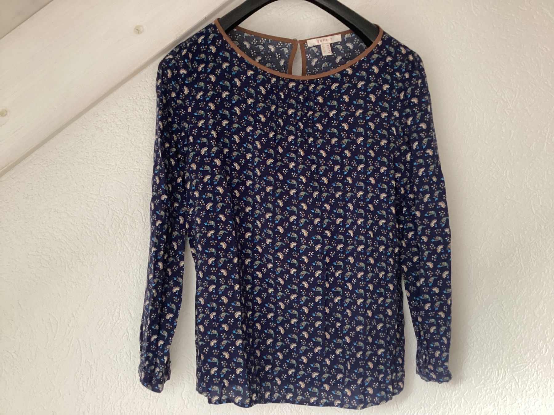 Esprit Blusen: Esprit Bluse mit Bluemli-Muster, Gr. 38, schöner Look! – Gebraucht aus Homberg b. Thun von Homata