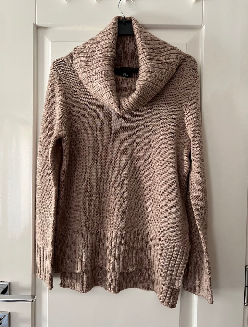 H&M Pulls & Sweat-shirts: H&M Strickpullover, Grösse S, Gratisversand – D'occasion à Frutigen par glnays