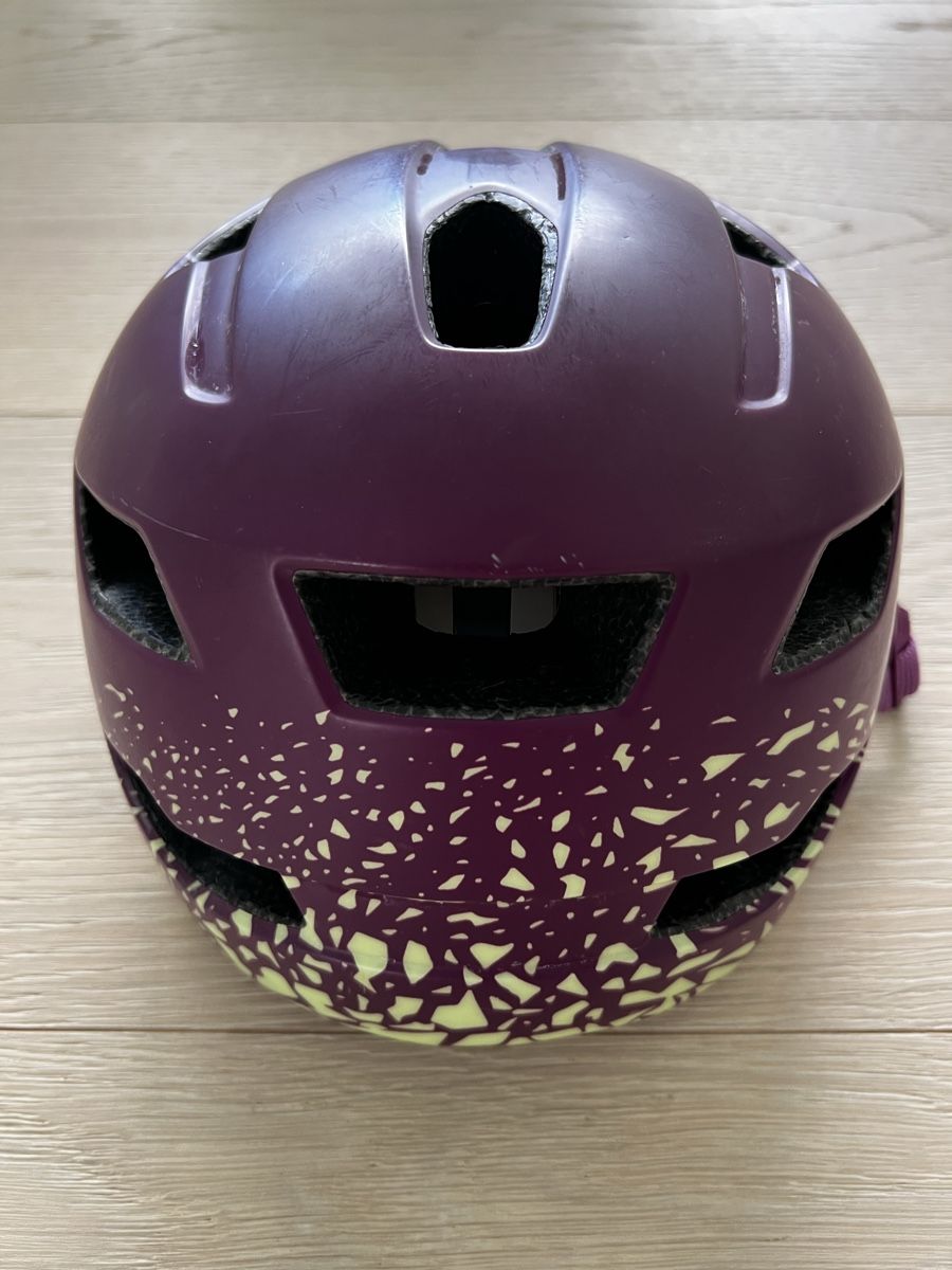 Bell Caschi: BELL Kinder Velohelm 50-57cm – Usato da Uitikon Waldegg venduto da Might 1
