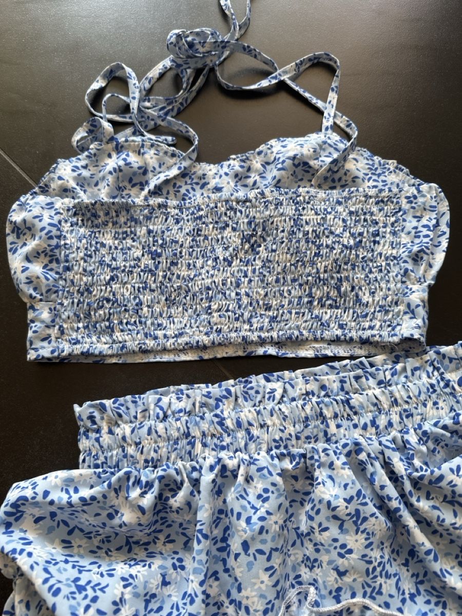 Shein Lots de vêtements: Zweiteiler Top und Rock Blumenmuster Grösse 34 – Neuf (Voir description) à Bilten par and_6hjn 4