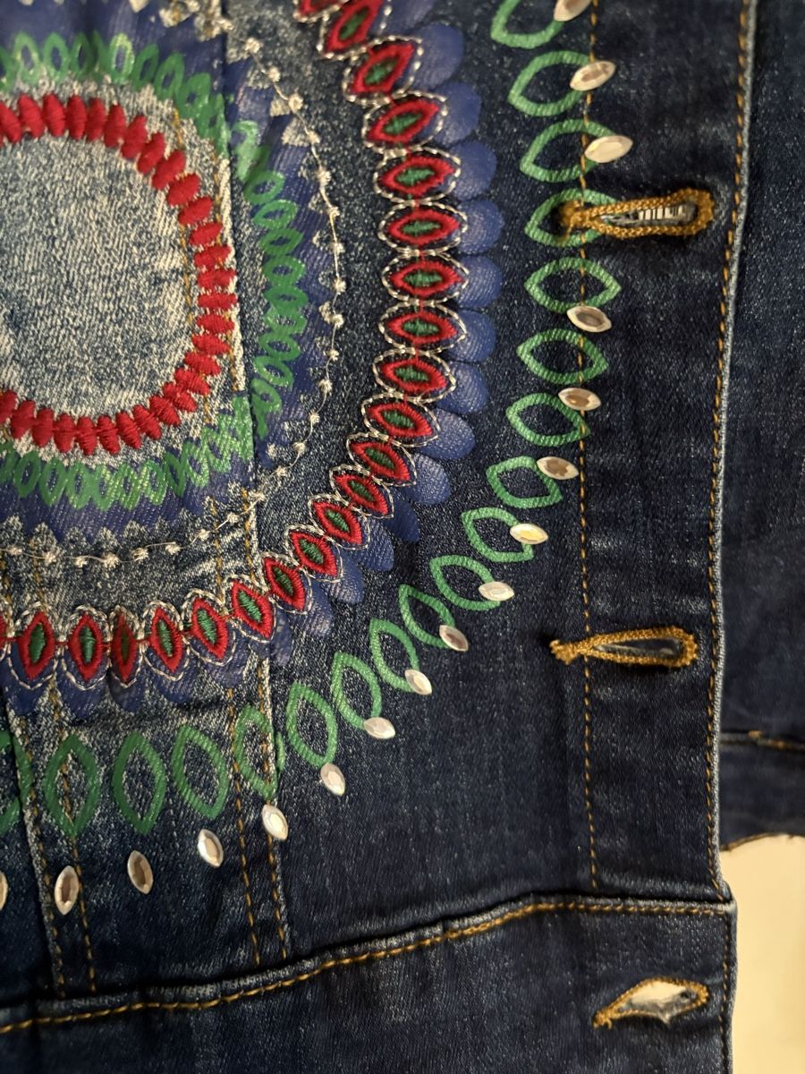 Desigual Giacche: Jeans Jacke von DESIGUAL Gr. 36 – Usato da Schwerzenbach venduto da frauminze 2