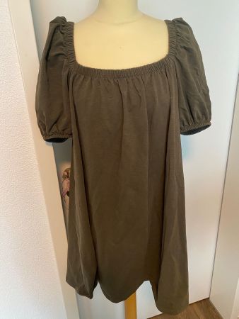 Kleid ungetragen H&M Olivgrün Gr. M