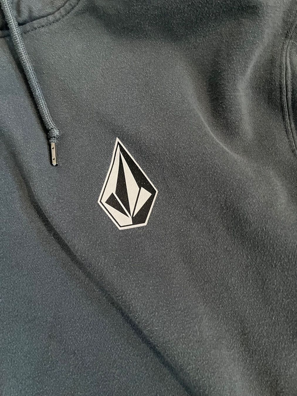 Pulls & Sweat-shirts: Volcom Kapuzenpulli türkis – D'occasion à Langnau i. E. par Bonanza3 1
