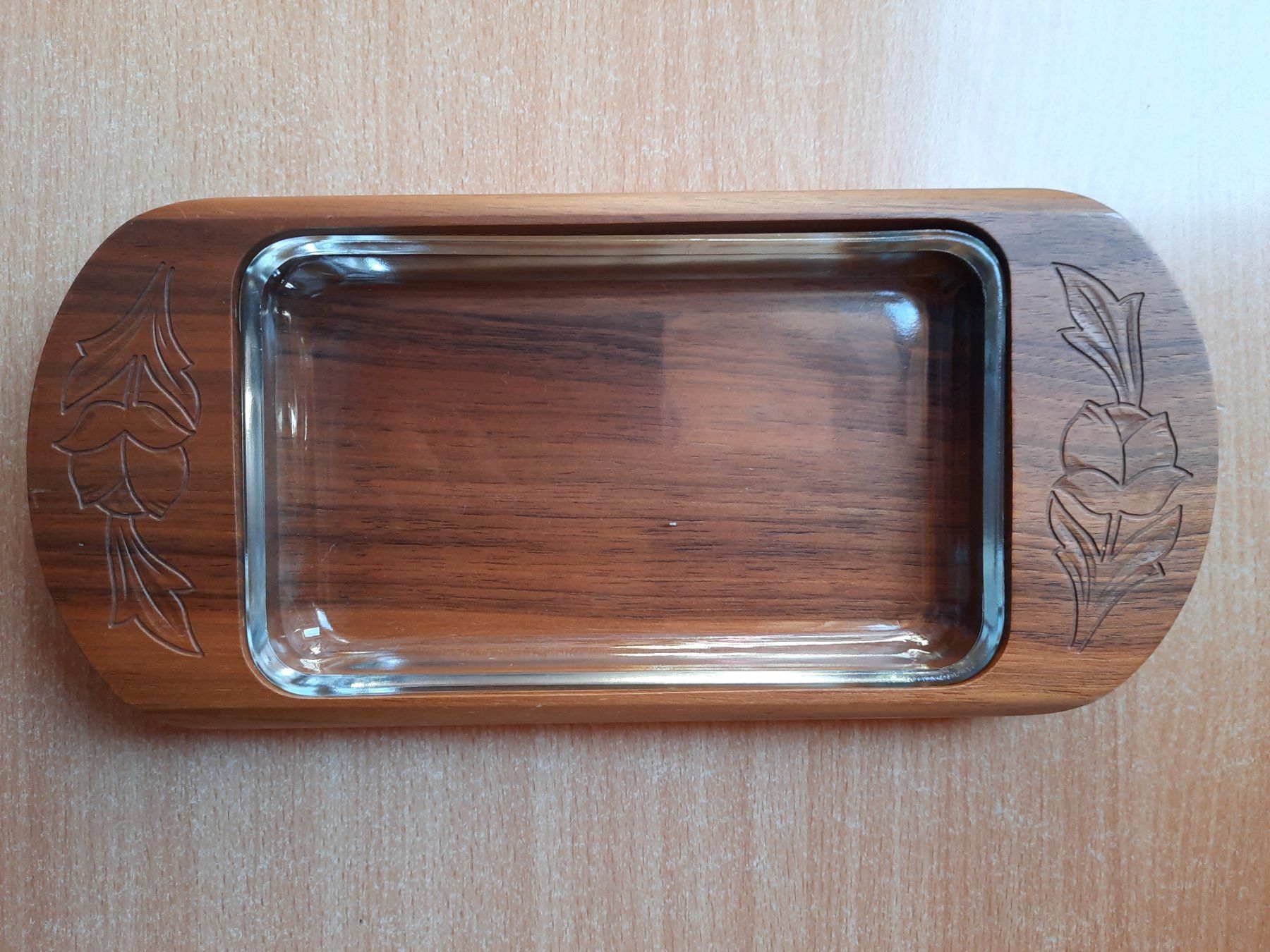 Altre Stoviglie: Butterteller + Buttermesser aus Holz – Usato da Greppen venduto da and_l7vc 2