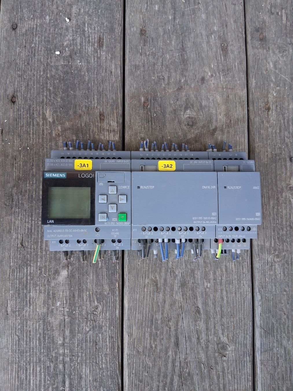 Siemens Elektronikbauteile: Siemens Logo – Gebraucht aus Zezikon von nfa_2s5b