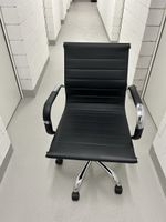 Bürostuhl / Konferenzstuhl schwarz