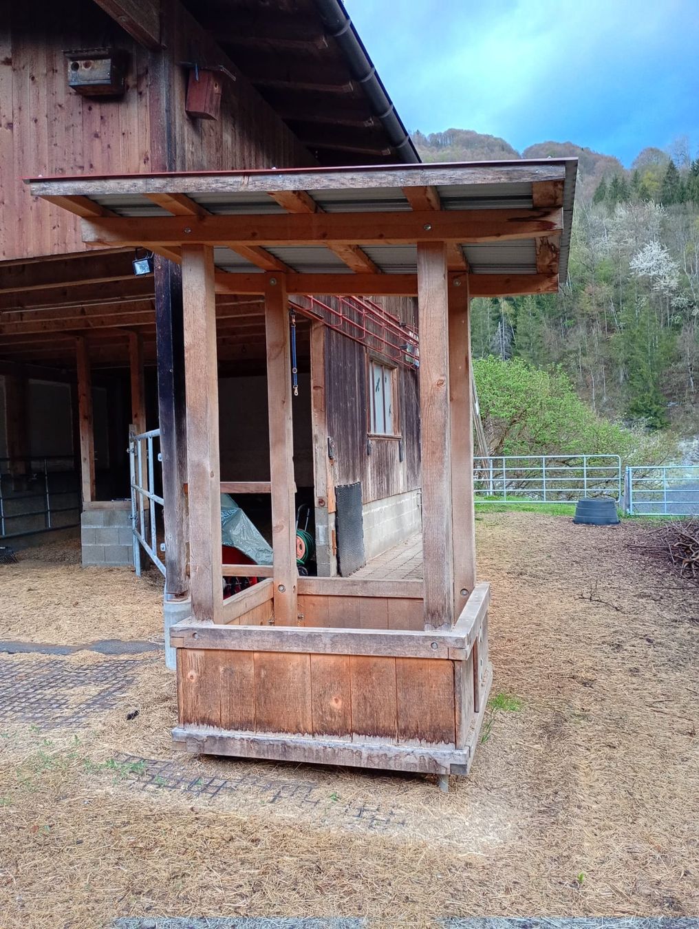 Futter: Heuraufe für Pferde / Ponies – Gebraucht aus Pragg-Jenaz von Suggi10