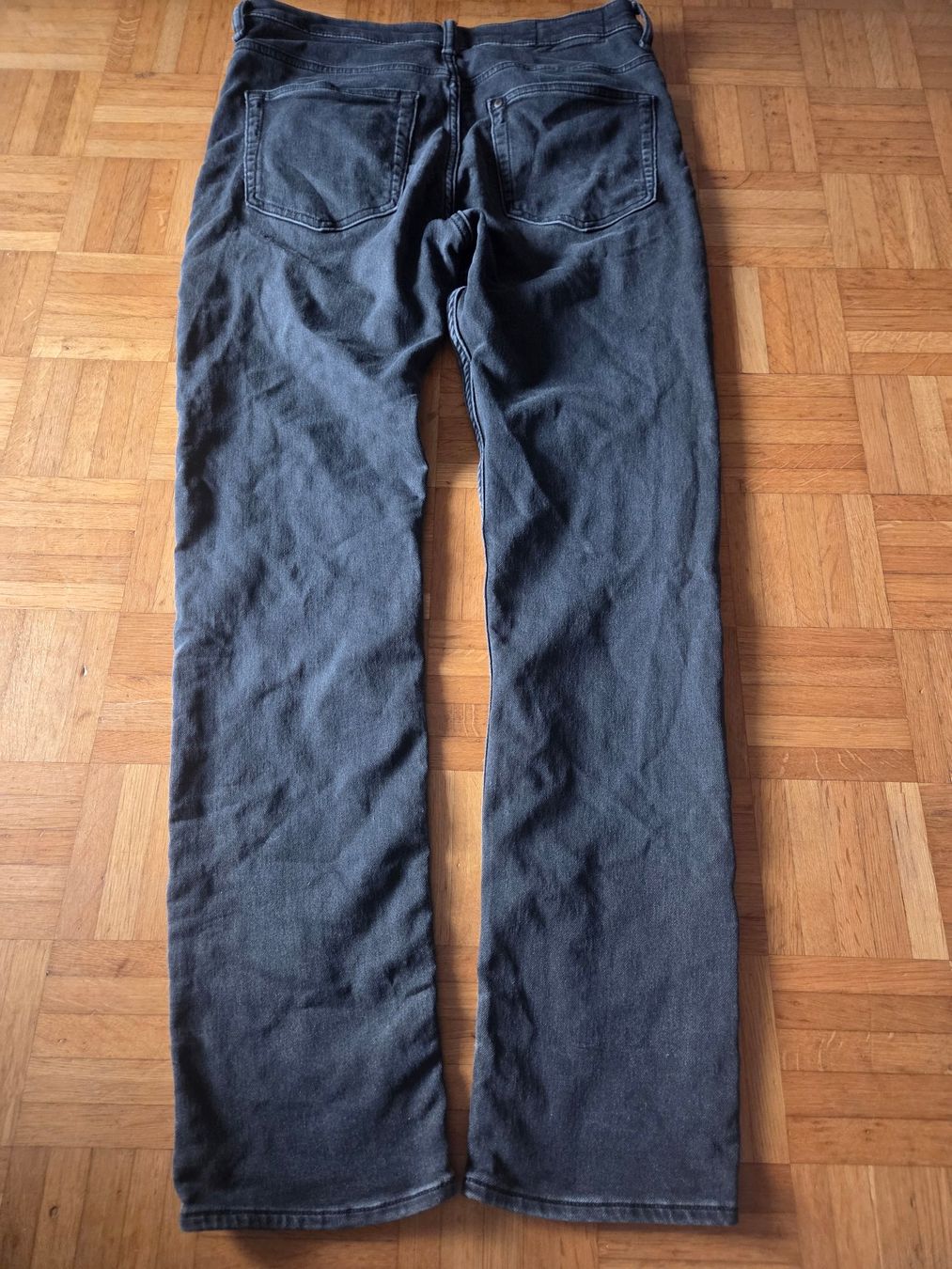 Pantaloni: 3 Hosen 32/32 – Usato da Basel venduto da grandfamily 6