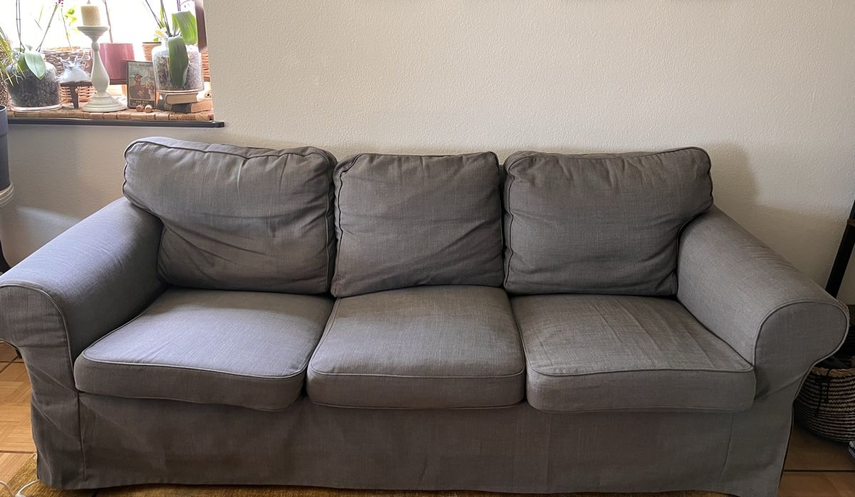 Ikea Divani: gemütliches 3er IKEA Ektorp Sofa – Usato da Olten venduto da WunderPanda 1