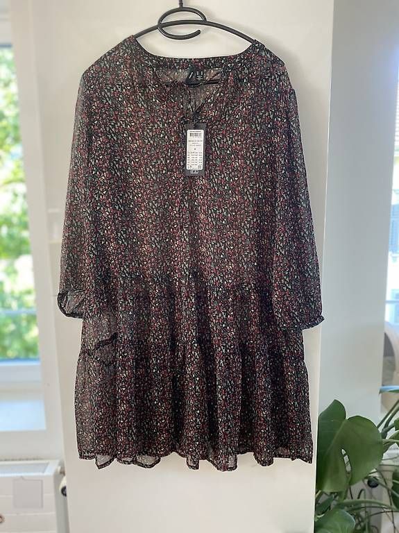 Vero Moda Vestiti: Neues Kleid Vero Moda Grösse M – Usato da Olten venduto da jen_5nsj