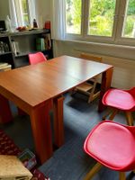 Eleganter ausziehbarer Tisch