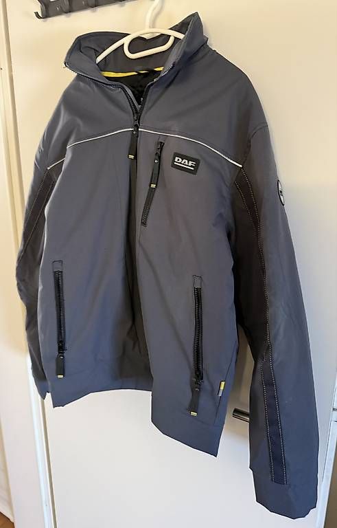 Giacche: DAF Trucks Fahrerjacke Gr. L – Usato da Seedorf UR venduto da Speedtrans74 1