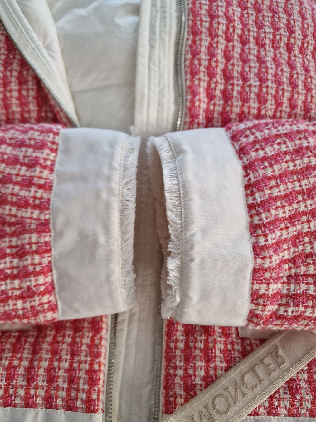 Moncler Vestes: Veste Moncler gr.2 – D'occasion à Yverdon-les-Bains par Scmps 4