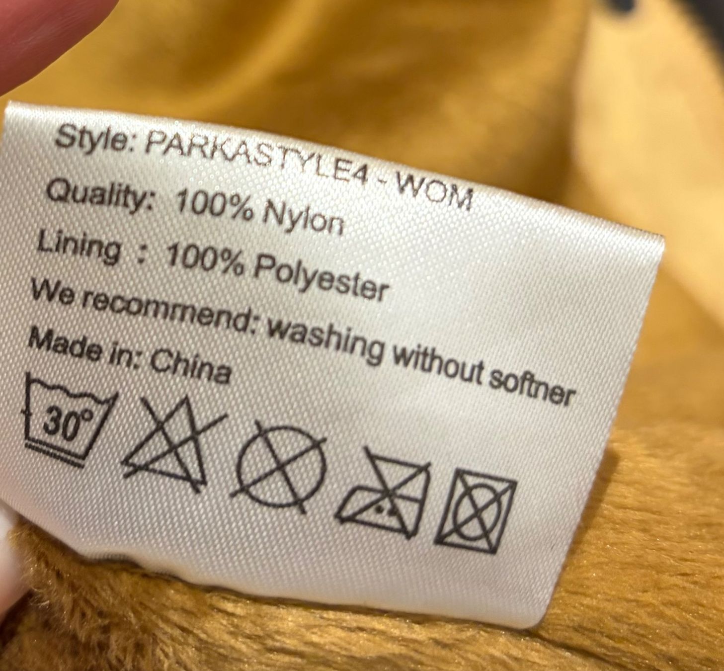 Cappotti: Winterjacke Grösse M – Usato da Kloten venduto da Banita03 4