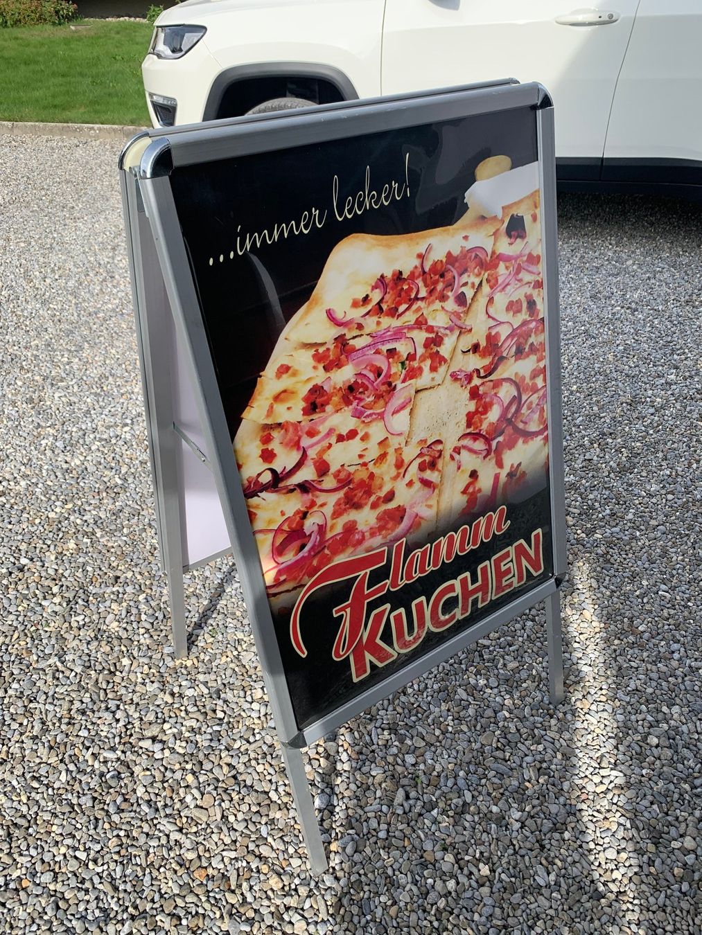 Ladenausstattungen & Messebau: Kundenstopper, Plakatständer, Werbetafel – Gebraucht aus Gwatt-Thun von