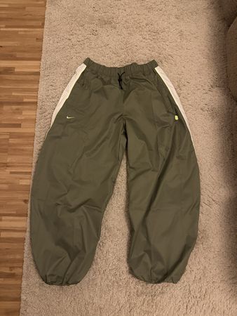 Nike Hose,Khaki/Weiss,neu mit Etikett, ideal für den Sommer!