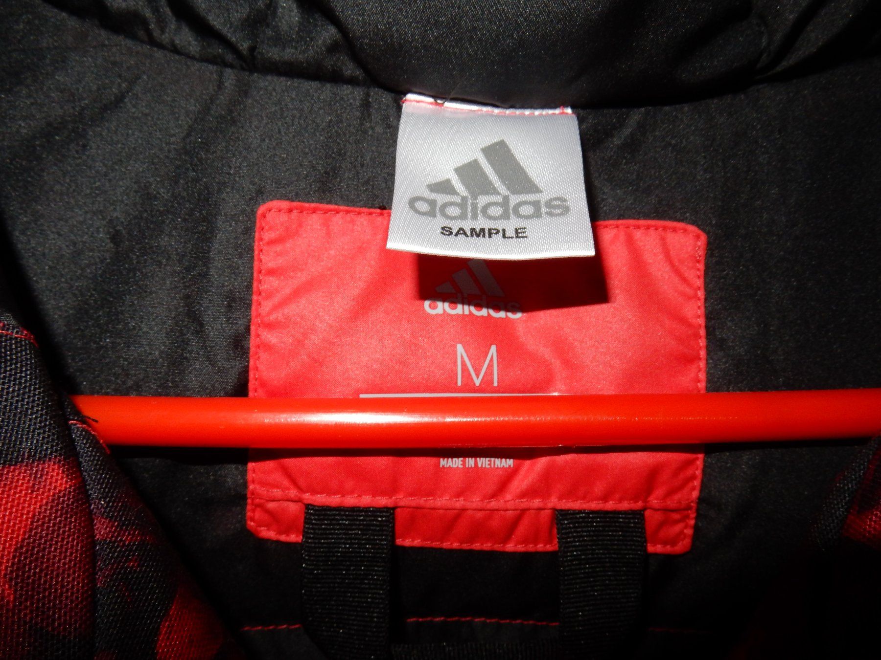Giacche: Winterjacke ADIDAS, Gr. M – Nuovo (secondo la descrizione) da St.Gallen venduto da regenbogen5 1