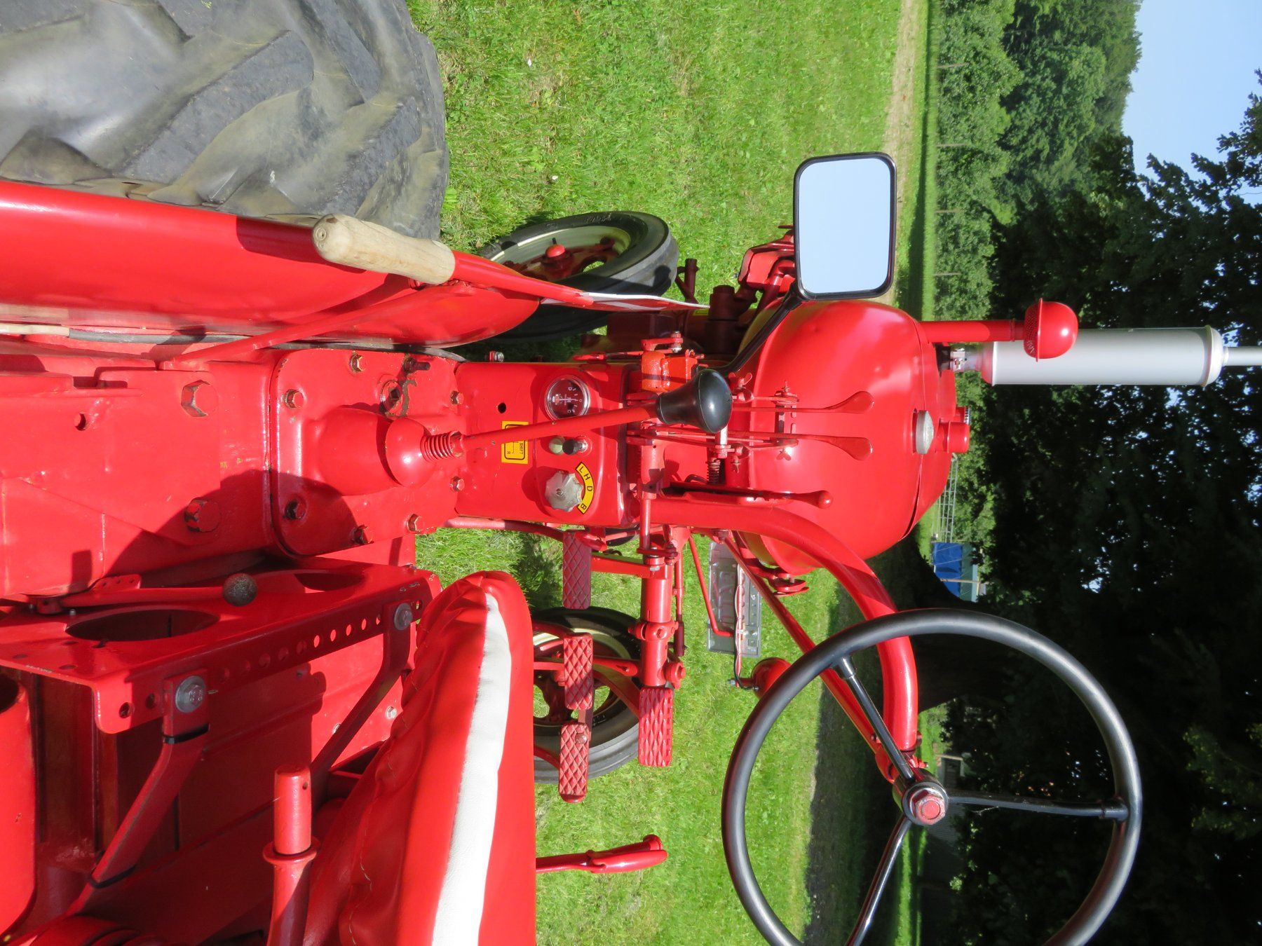 IHC Traktoren: Traktor International Farmall Super A Oldtimer – Gebraucht aus Hörhausen von Kobi114830 1