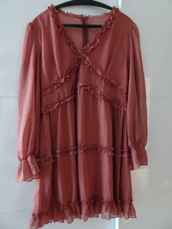 MiniKleid mit Rüschen & Goldfäden Gr 42