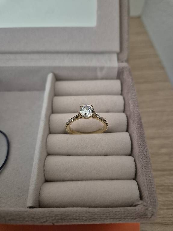 Swarovski Anelli: Swarovski Stellar Ring – Usato da Frenkendorf venduto da mic_x7y9 2