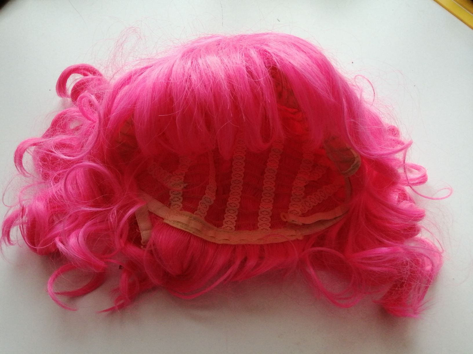 Parrucche: Party oder Fasnachtsperücke Pink,Top Zustand – Nuovo (secondo la descrizione) da Honau venduto da holunder3 1