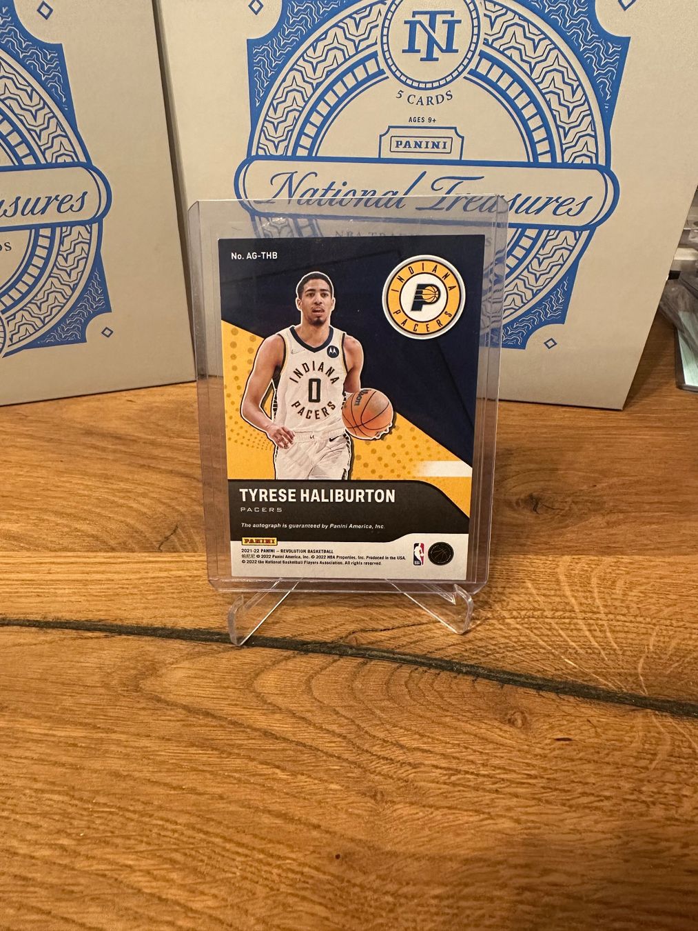 Nba Carte collezionabili: Carte Tyrese Haliburton Panini Révolution auto – Usato da Vullierens venduto da Gaara04 1
