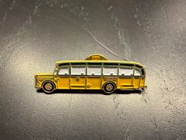 Bus Pin / Anstecker, gelb, Rarität, Sammlerstück!