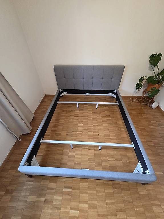 Letti: Graues Polsterbett 160x200 cm – Usato da Zürich venduto da Le1 2