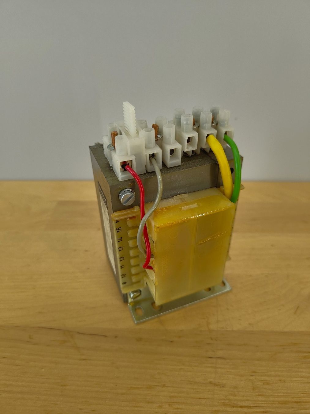 Composants électroniques: Transformator Lapp-Textima 230V 24V AC VA 80 – D'occasion à Emmenbrücke par BlSi 3