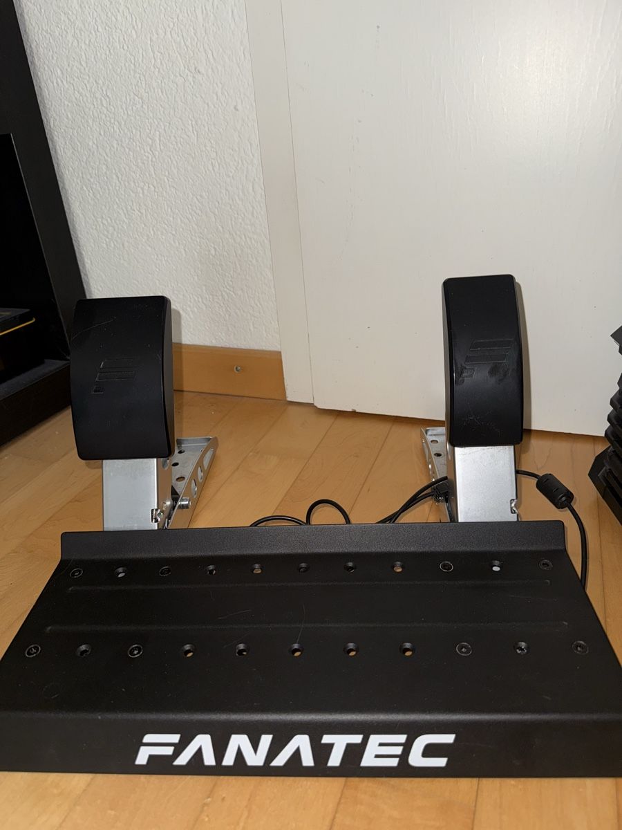 Fanatec Controller: Fanatec CSL DD Set limited Redbull edition – Usato da Obergerlafingen venduto da noa_cv5q 2