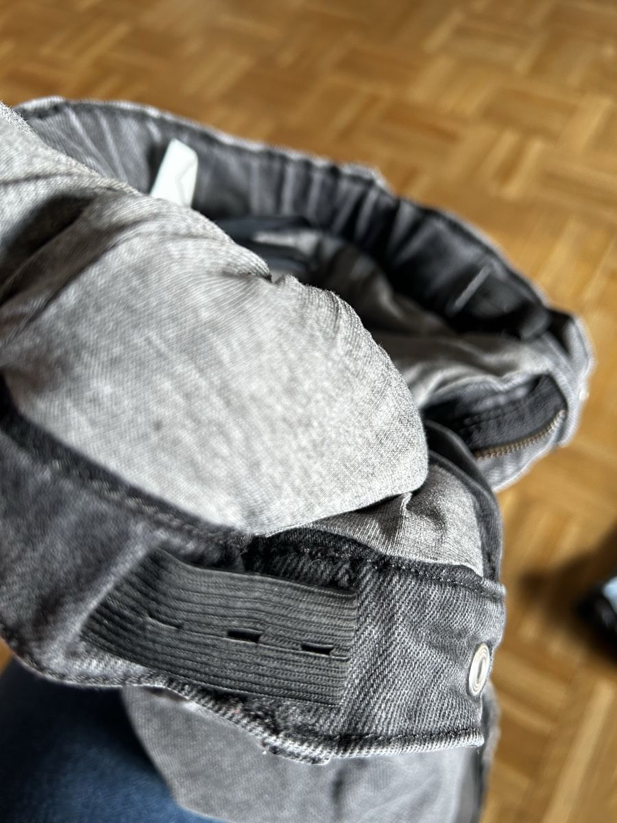 H&M Hosen: 2 jeans doublés H&M / taille 104 – Gebraucht aus Meyrin von Bronx86 3