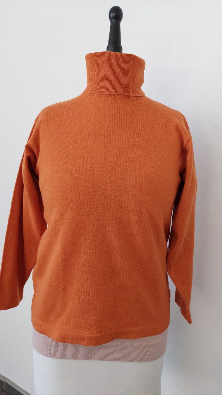 Maglioni & Felpe: Rollkragenpullover, Orange, Grösse S  Winter  – Usato da Gwatt (Thun) venduto da Letzte-Chance 1
