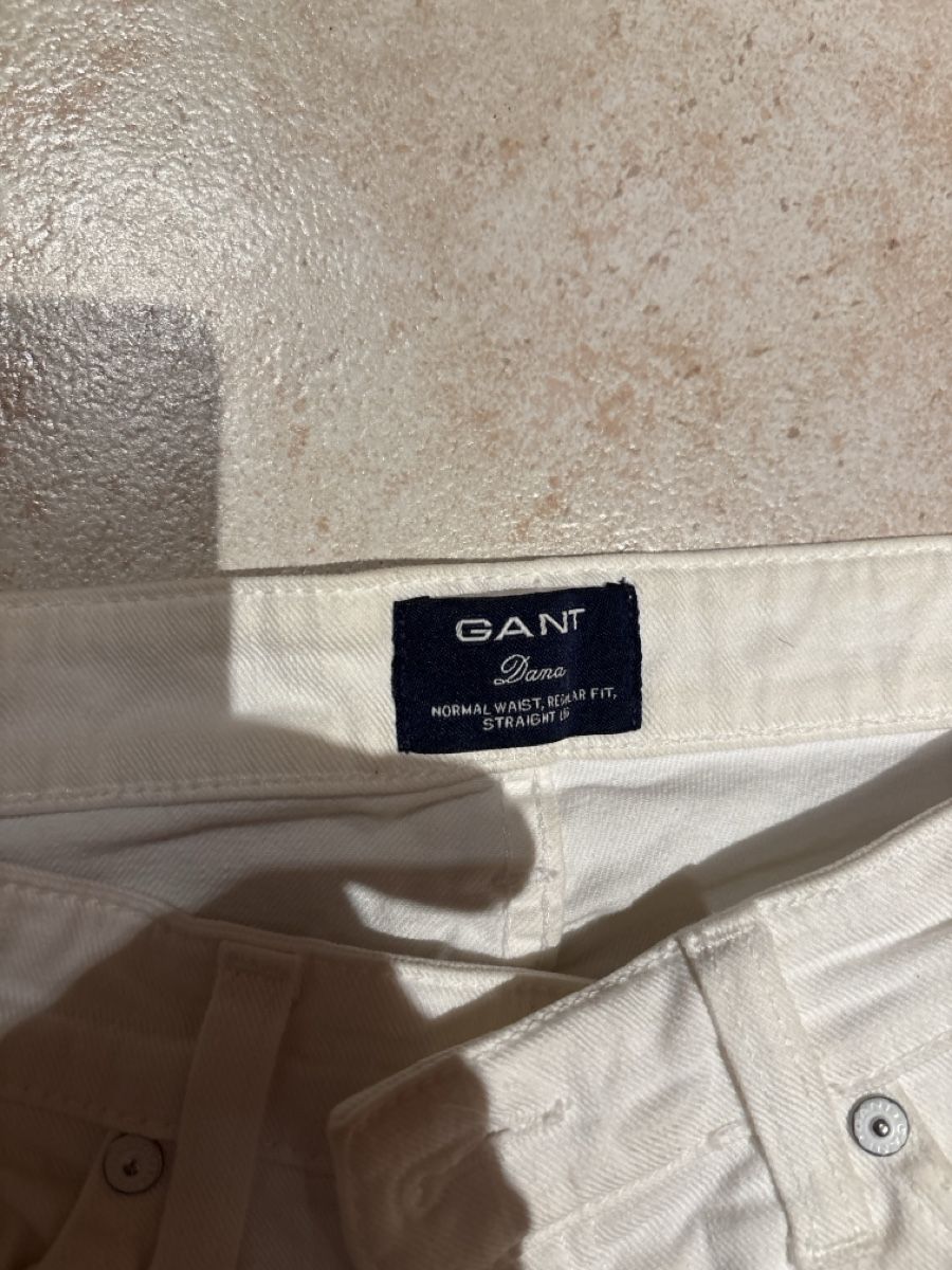 Gant Jeans: Gant jeans blanc 29-32 – Usato da Blonay venduto da Ollorvi 1
