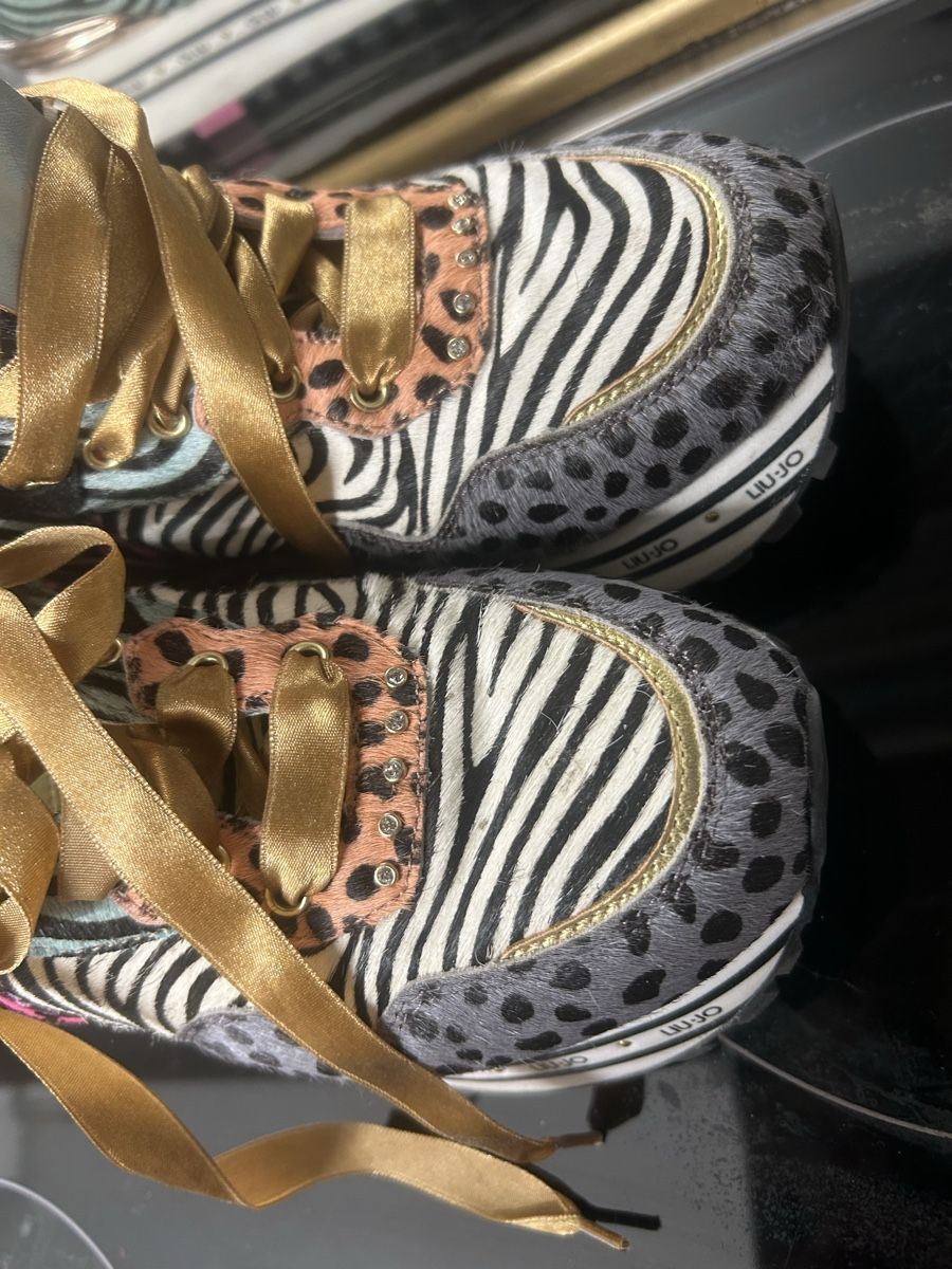 Scarpe da donna: LIU.JO – Usato da Luzern venduto da lit_xs5v 2