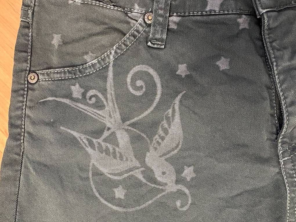 Please Jeans Pantaloni: Spezielle Shorts Please Gr. S – Usato da Willisau venduto da ani_gtk8 1
