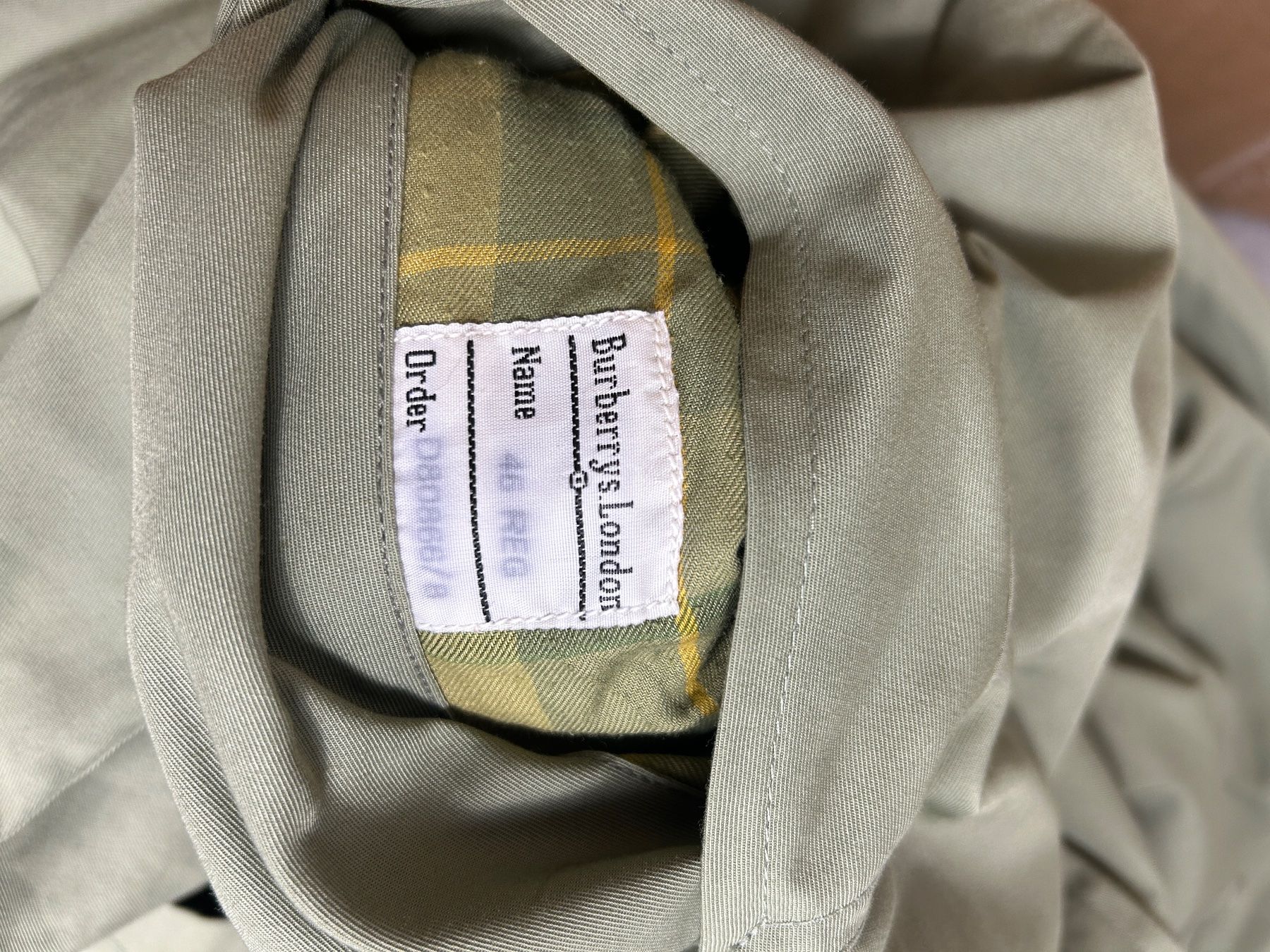 Burberry Cappotti: Trench-Coat Burberry Vintage Vert - 46 Regular – Nuovo (secondo la descrizione) da Hauterive NE venduto da Leo_o 9